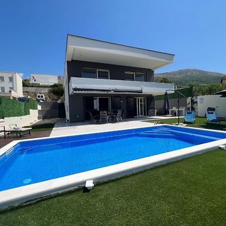 Villa La Vie - Podstrana Bagian luar foto