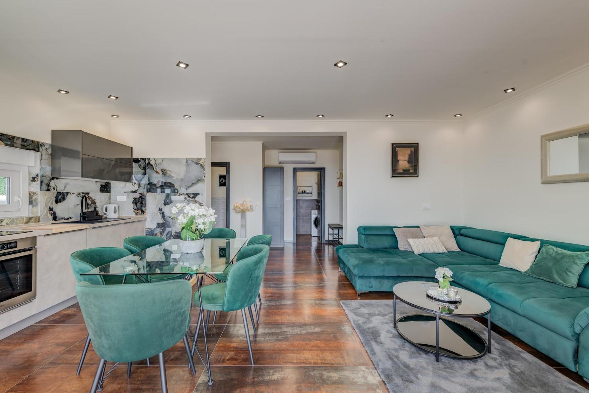 Villa La Vie - Podstrana Bagian luar foto